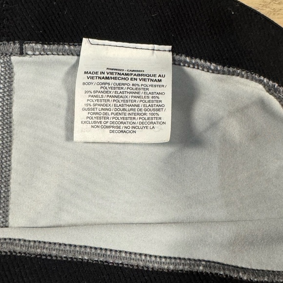 Nike Pro Women’s Black and Gray Hypercool Frequency Leggings with Mesh - Picture 10 of 15